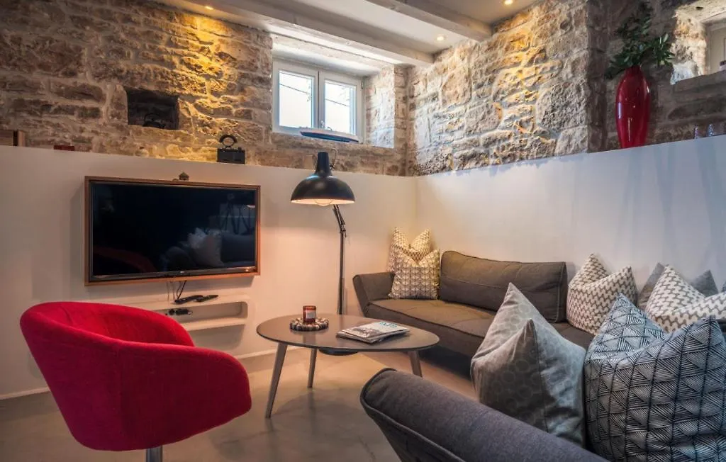 Beautiful Villa Nar With Pool In Žminj Hırvatistan